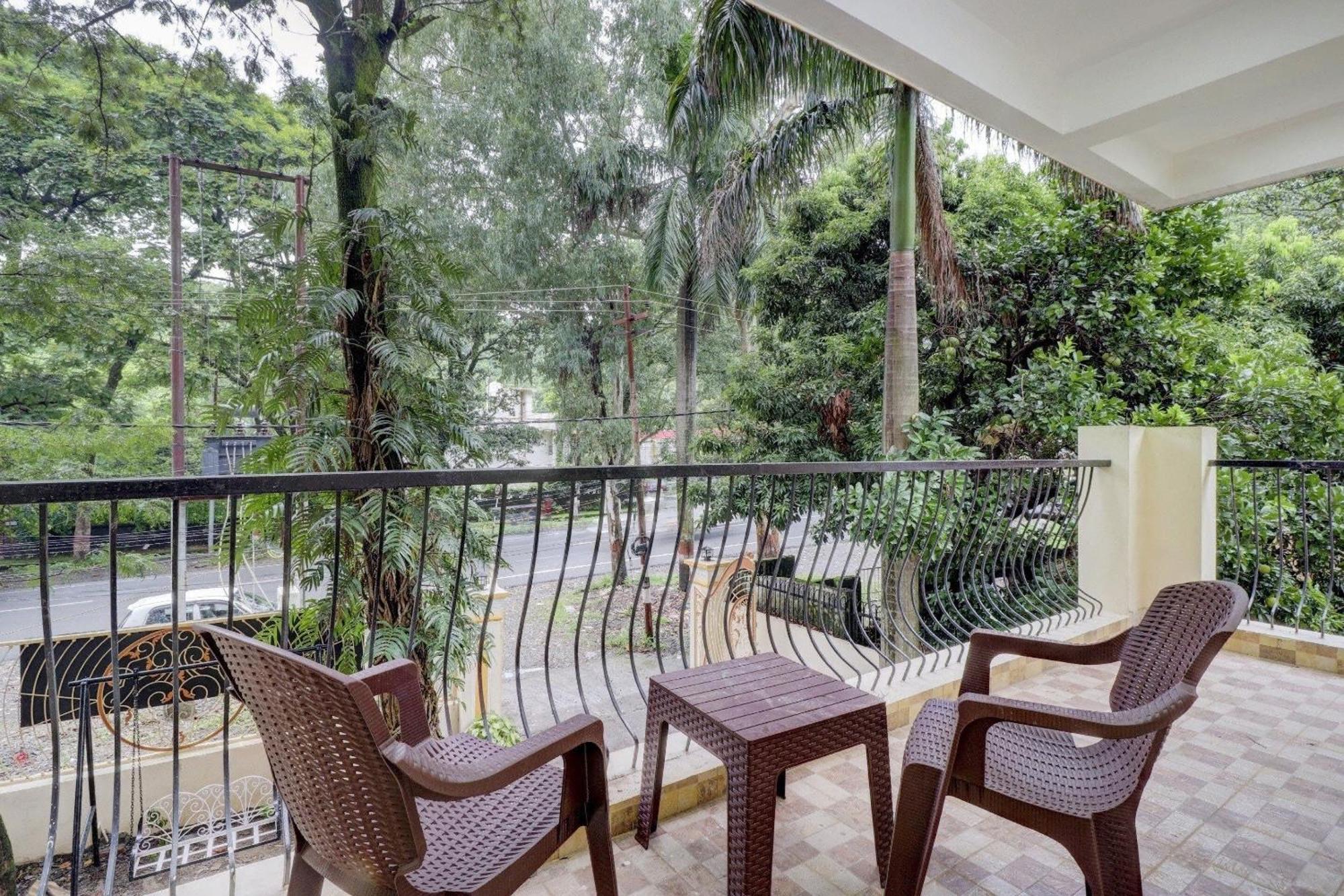 Super Capital O Crestwood Inn Dehradun Exterior foto